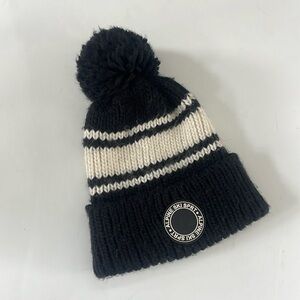 H&M Alpine Ski Pom Pom Hat